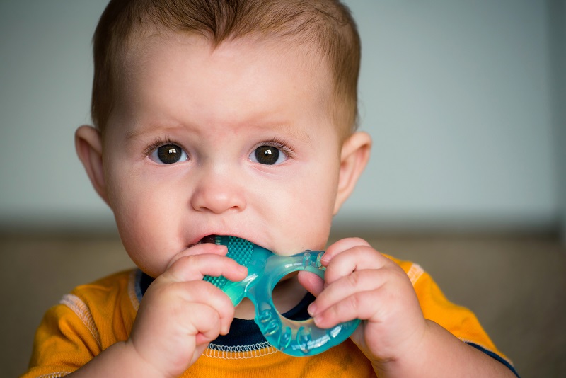 How to choose the best teether for your baby?